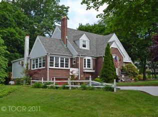 45 Manor Rd, North Haledon, NJ 07508