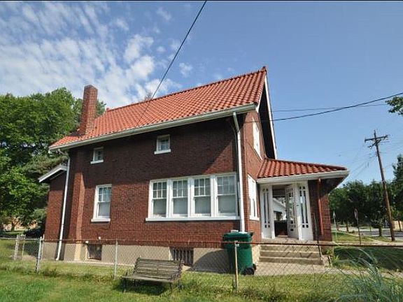 5th image of 5323 Stewart Ave
