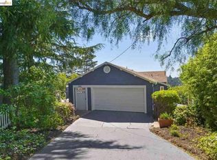 1961 Gaspar Dr, Oakland, CA 94611
