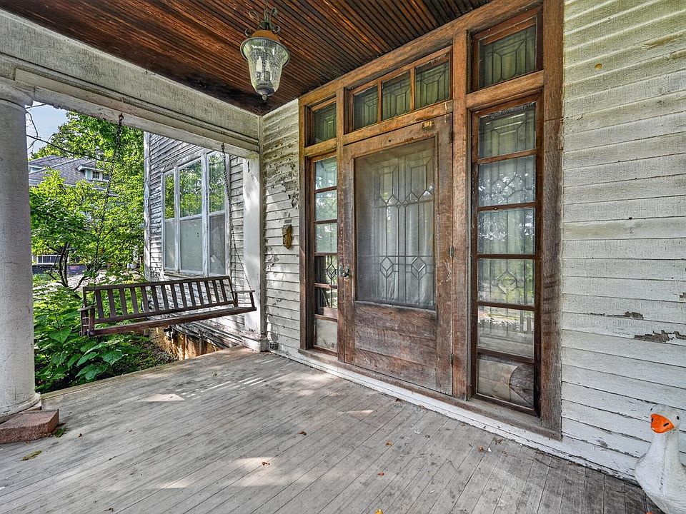 46th image of 336 Sunnyside Ave