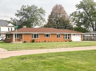 1129 Main St, Mediapolis, IA 52637