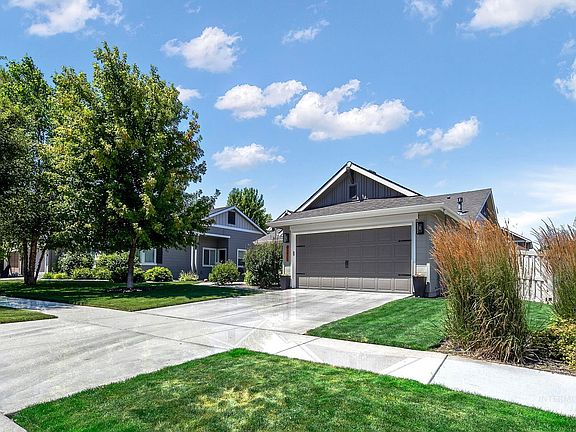 3rd image of 9271 S Copeland Way