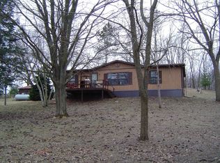 6562 N Broadway Rd, Apple River, IL 61001