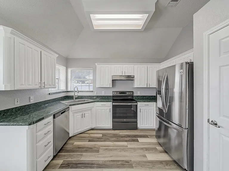 3300 Tommy Hays Dr — Photo 14