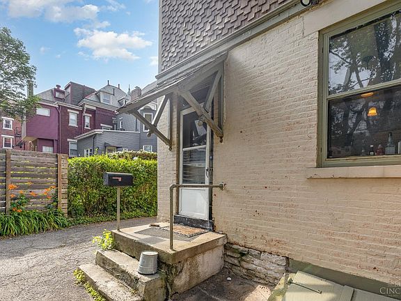 5th image of 246 Hosea Ave