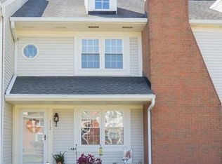 712 Kingswood Dr, Evansville, IN 47715