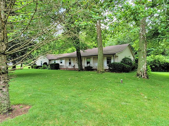 2nd image of 8045 Dogwood Ct