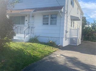 374 Ocean Ave, West Haven, CT 06516