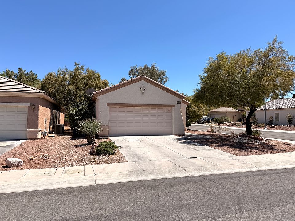 1st image of 2523 Romanza Rd