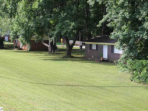 3rd image of 2101-2107 Poinsett Hwy