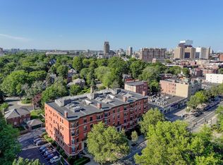 Beacon Gate Condominiums, Brookline, MA 02446