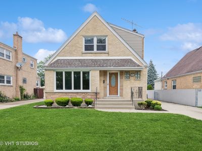 8321 N Milwaukee Ave, Niles, IL, 60714