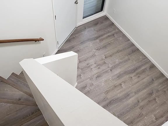 3rd image of 2860 Waialae Ave #Penthouse 10