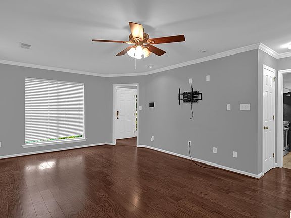 5th image of 2611 Bridlewood Cir