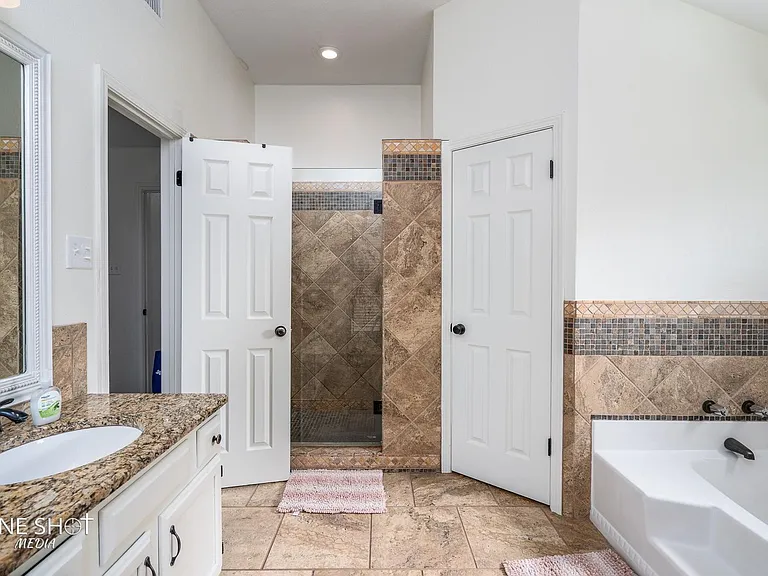 5081 Velta Ln — Photo 24