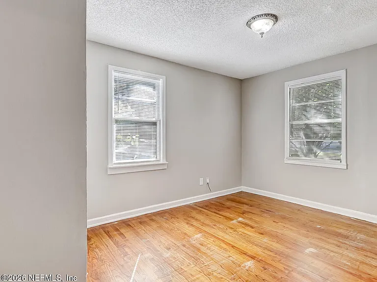 1901 Pullman Ct — Photo 20