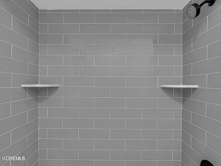 33 Diane Dr — Photo 11