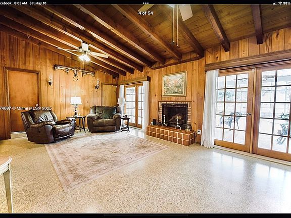 5th image of 434 NW 20th St