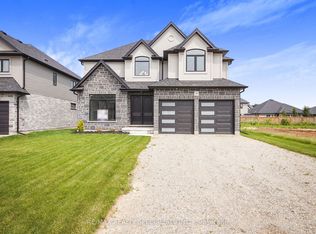 30 Sycamore Dr N, Tillsonburg, ON N4G 5R9