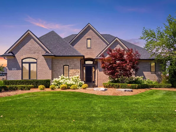 3308 Grantham Ct, Oakland, MI 48363