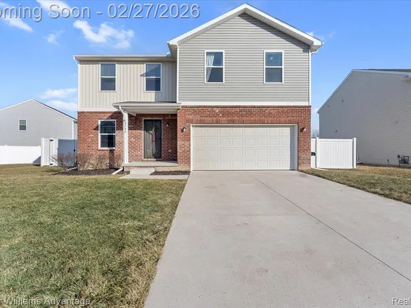 8784 W Park Ridge Cir, Newport, MI 48166