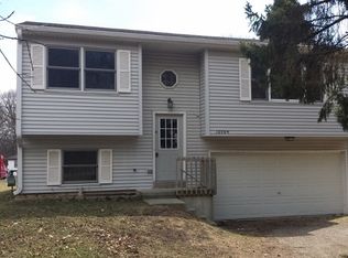 10304 Cary Rd, Algonquin, IL 60102