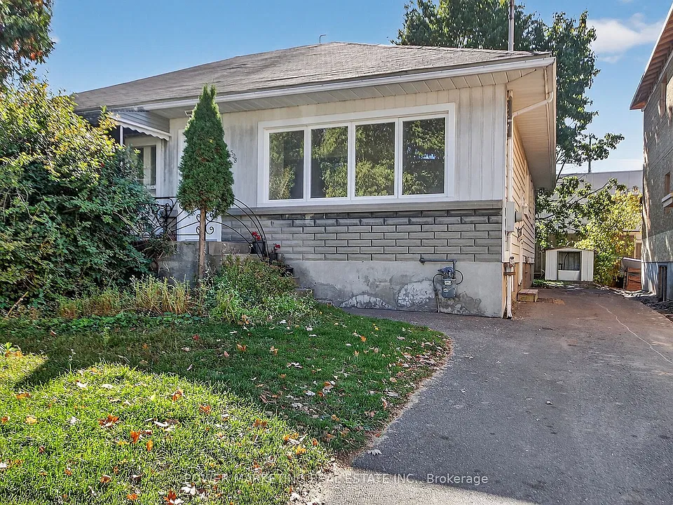 528 Mutual St