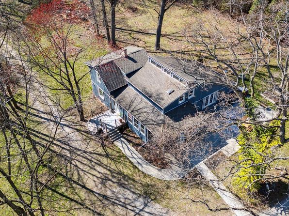 13266 Capernall Rd, Carleton, MI 48117