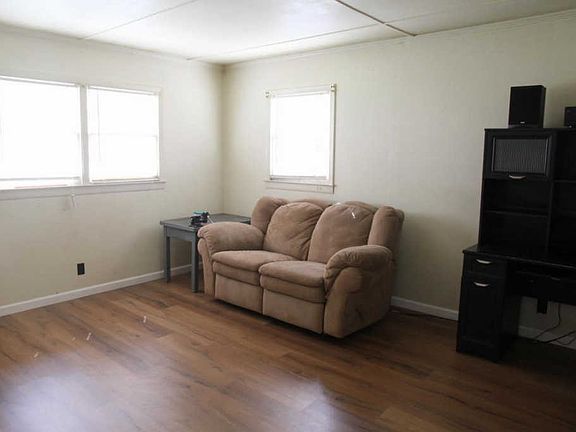 4th image of 7017 Nathan Hale Way