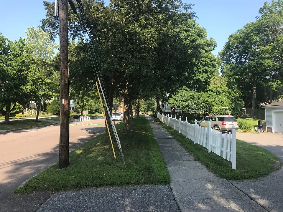 Around the corner from UVM Medical Ctr, top of Loomis Street
