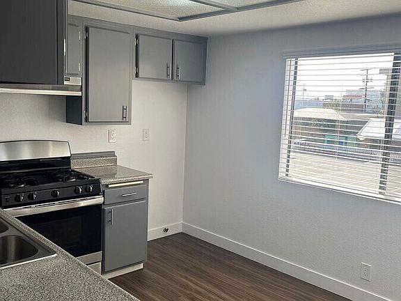 5th image of 3138 W 139th St APT 6