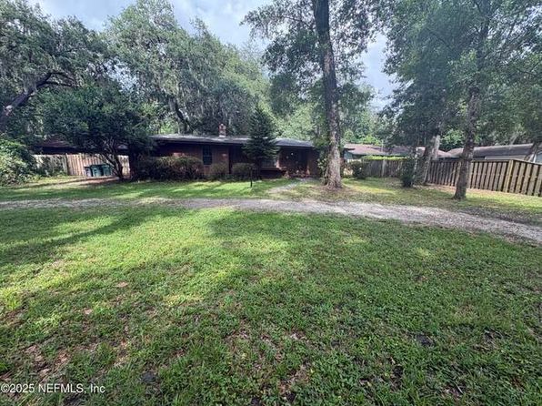 12723 Longview Dr W