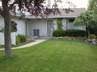 2347 Liverpool St, Auburn Hills, MI 48326