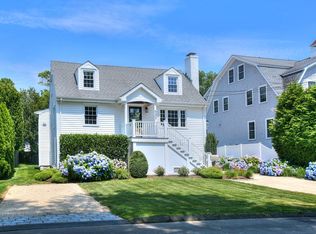 537 Penfield Rd, Fairfield, CT 06824