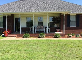 1803 E Wood St, Paris, AR 72855