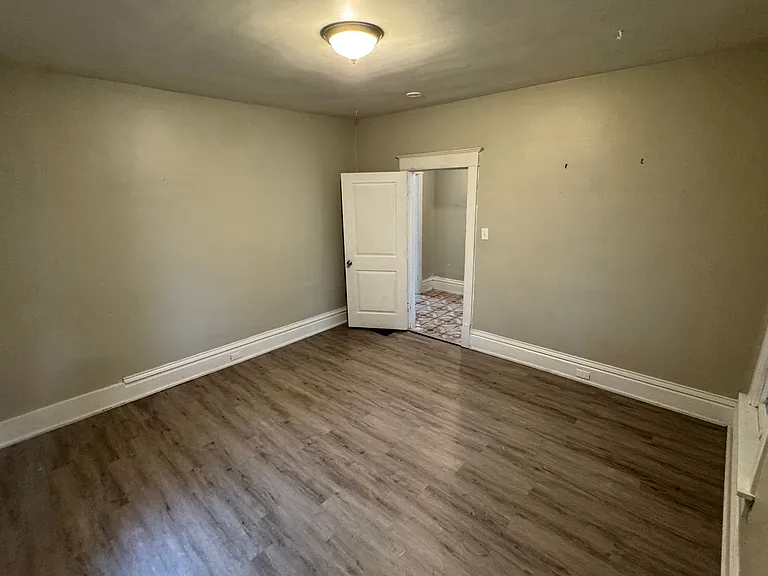 315 W Nebraska Ave — Photo 6