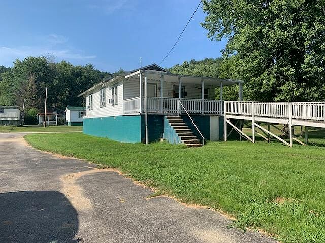 96 Broadway St, Salyersville, KY 41465 | MLS #23017655 | Zillow