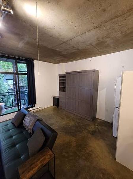 Vancouver Apartment for rent - 0 Bedrooms — photo 6