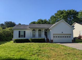 232 Huntington Dr, Gallatin, TN 37066