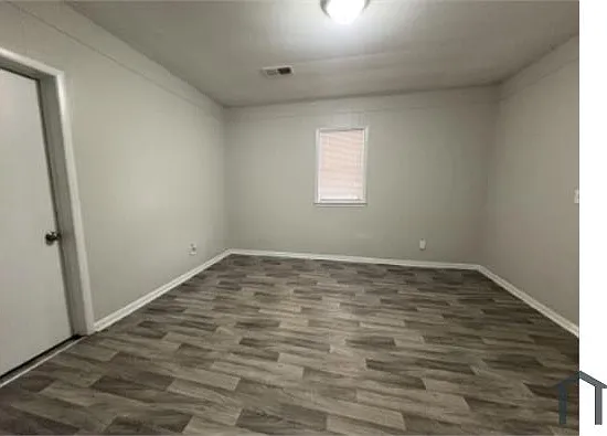 6112 Blocton Ave — Photo 4
