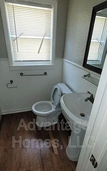 105 Brooklyn Ave — Photo 24