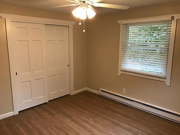 5th image of 303 Kennedy St APT 4