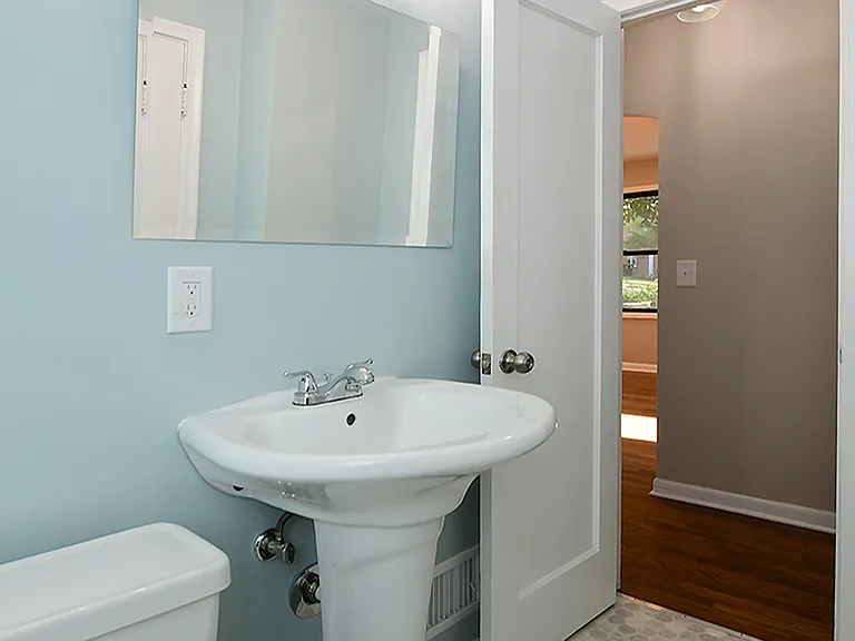 6010 Evans St — Photo 12