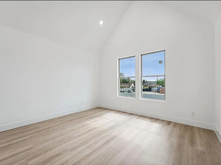 7416 Maxroy St — Photo 14