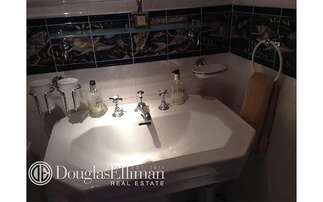 Sold by Douglas Elliman | media 19