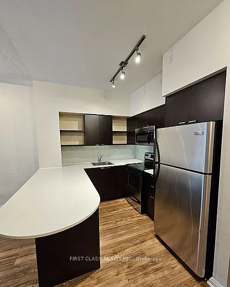35 Hayden St #614 — Photo 3