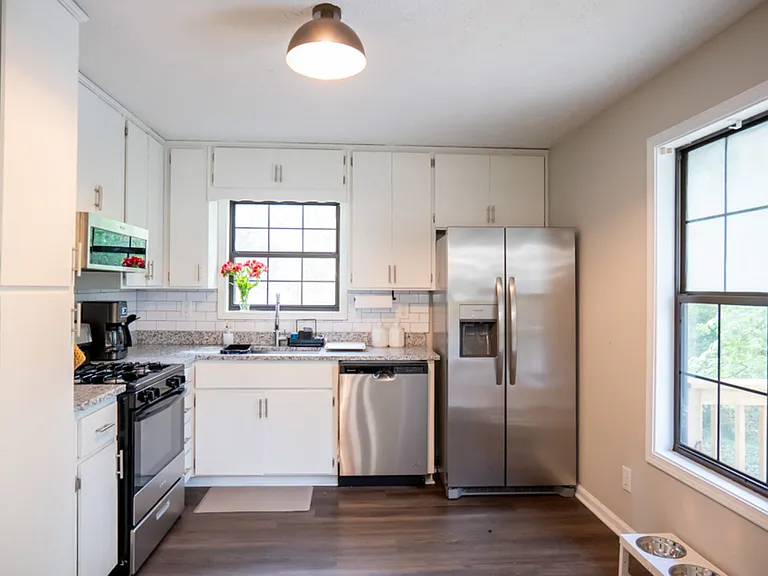 Regent Dr NW — Photo 12