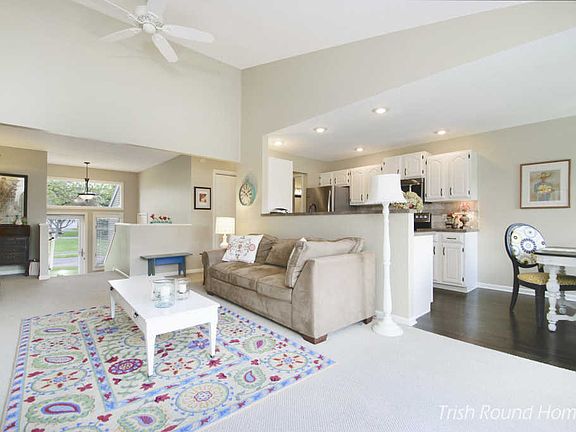5th image of 1210 Fairfield Dr #23