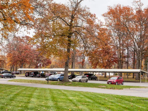 Fountain Lake Apartment Homes