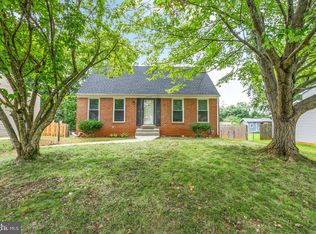 14320 Southgate Ct, Woodbridge, VA 22193